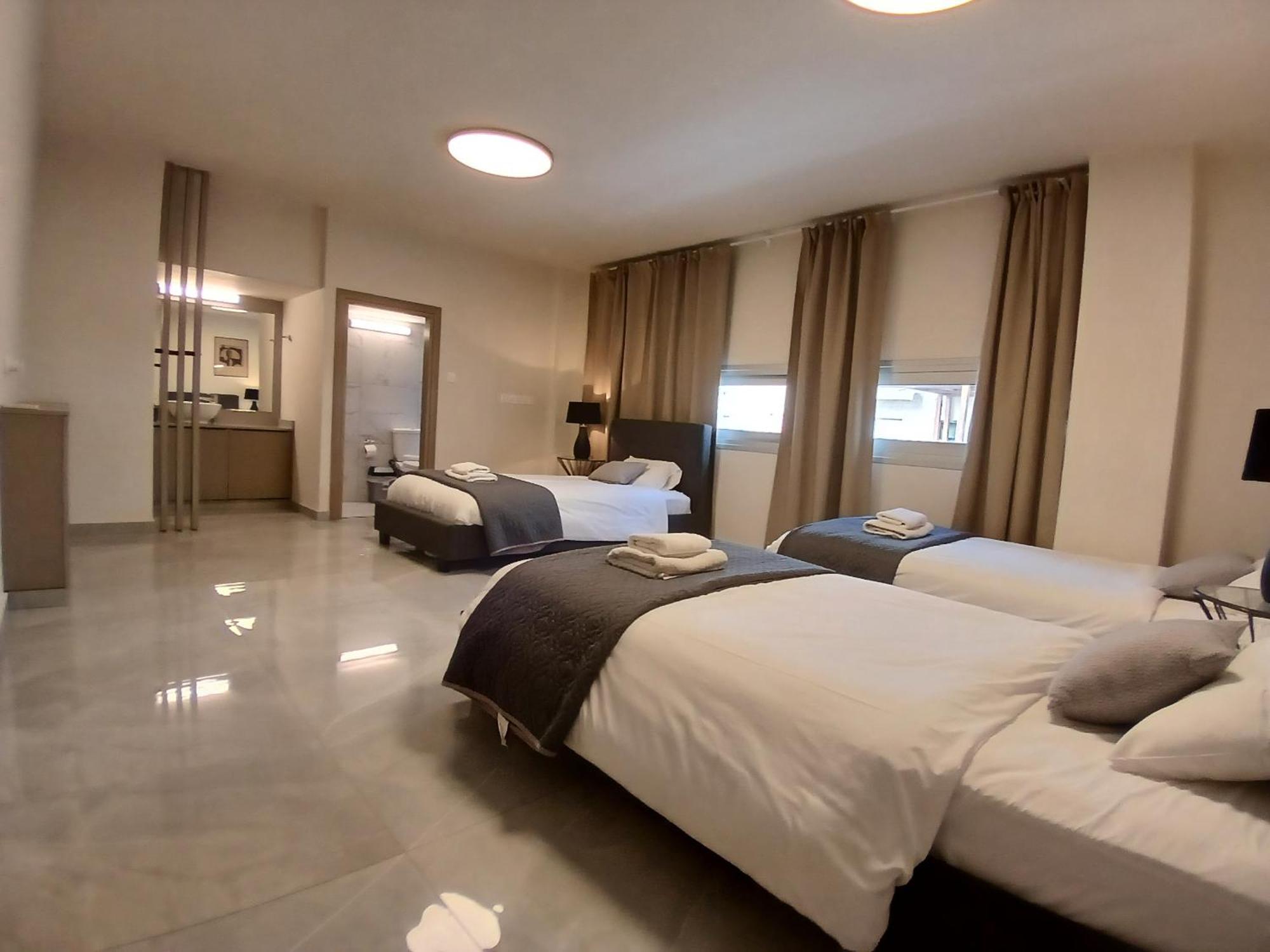 Georgiana Suites ลาร์นาคา ภายนอก รูปภาพ